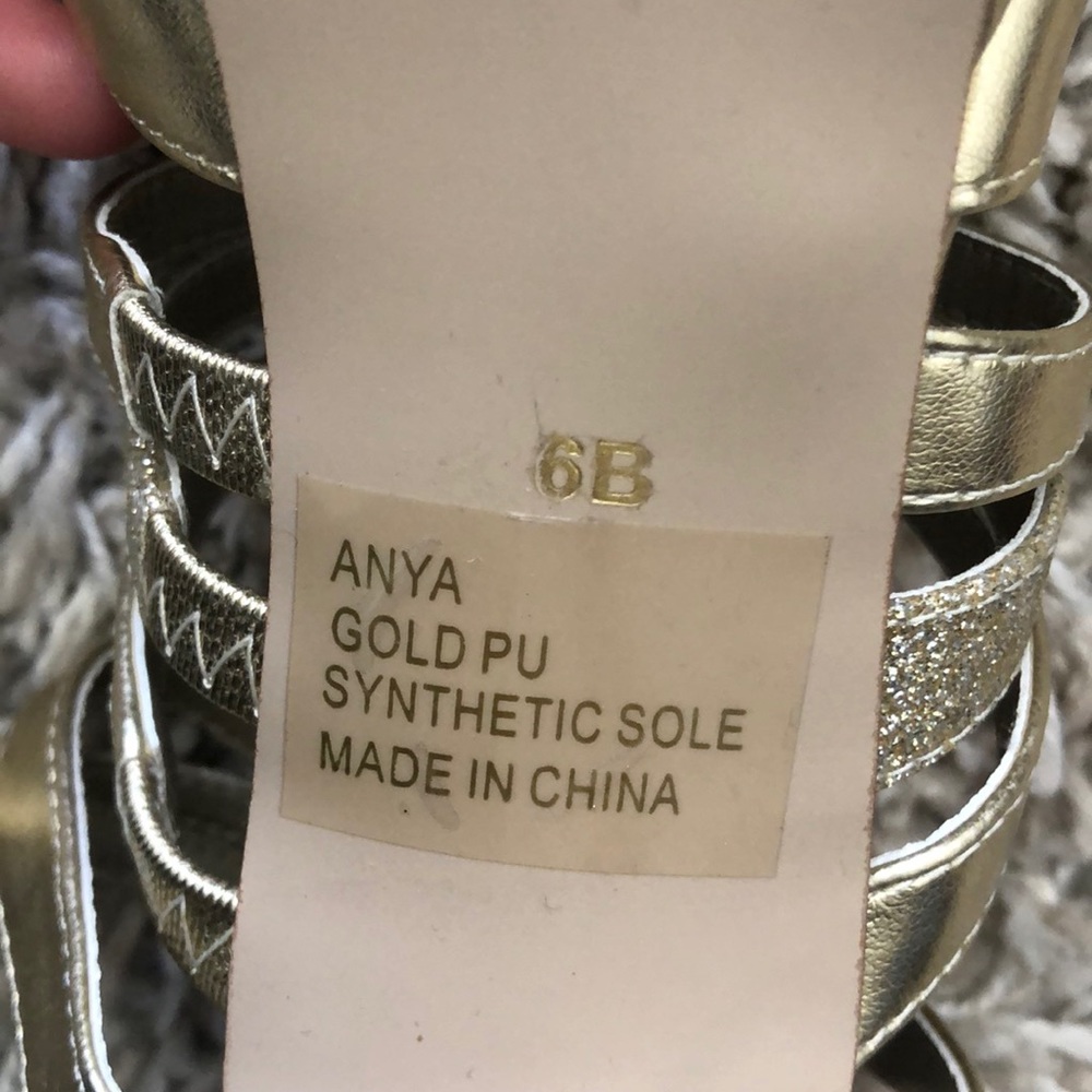 Heels - Picture 3 of 5